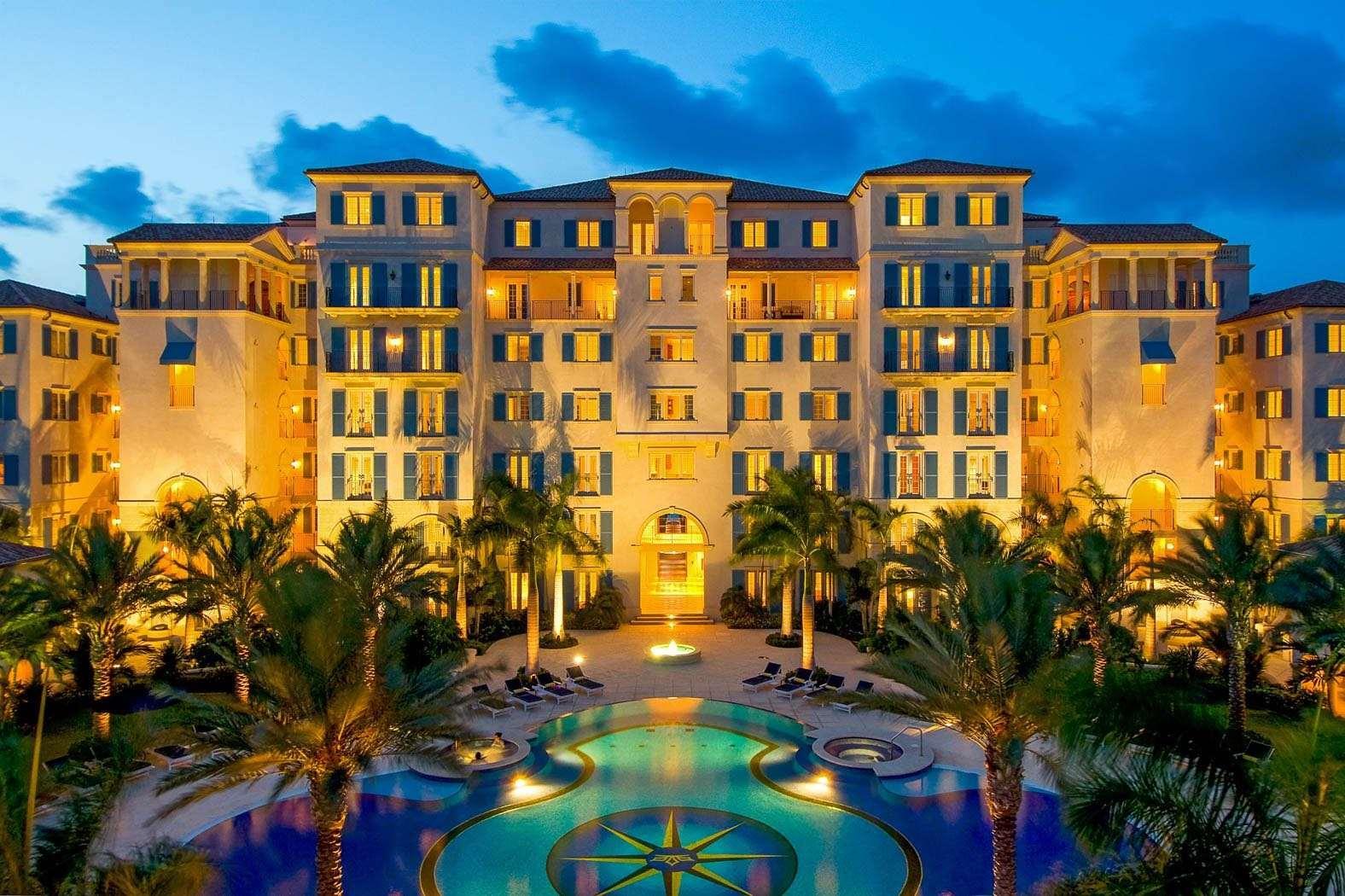 מלון גרייס ביי The Regent Grand מראה חיצוני תמונה